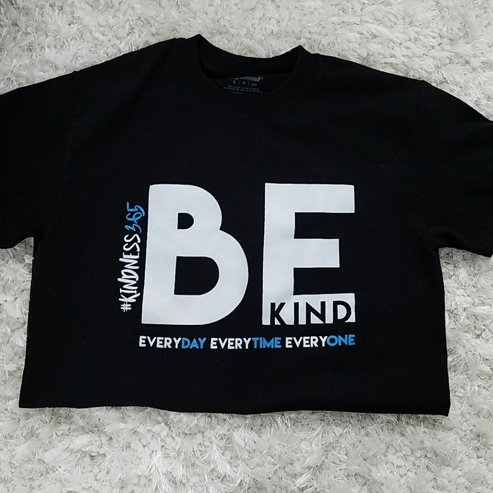BE KIND, Black tshirt, small